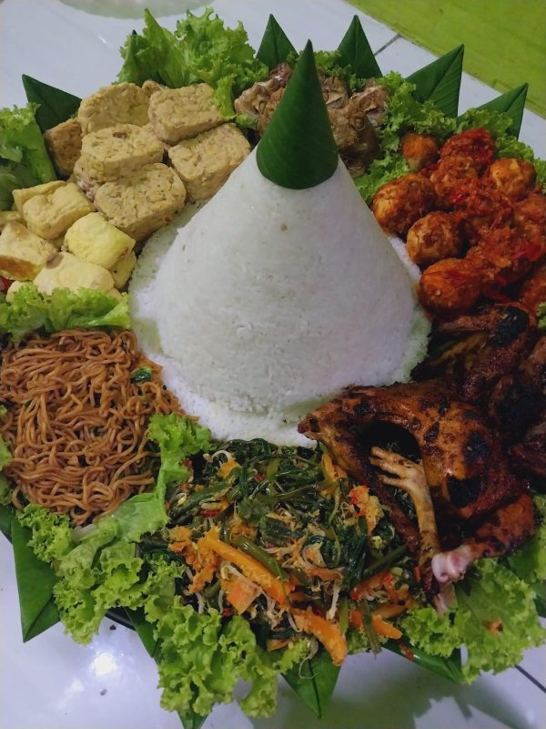 Tumpeng 06
